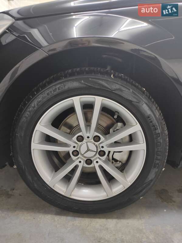 Седан Mercedes-Benz C-Class 2011 в Одесі
