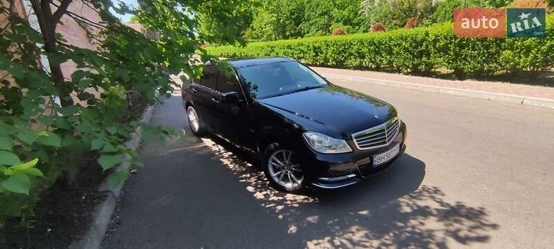Седан Mercedes-Benz C-Class 2011 в Одесі