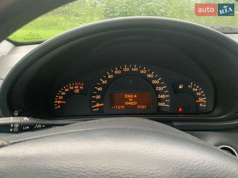 Универсал Mercedes-Benz C-Class 2003 в Львове