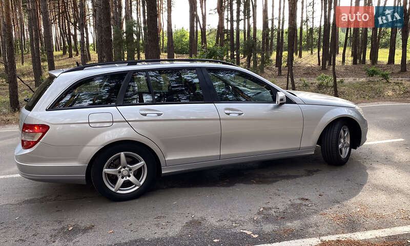 Универсал Mercedes-Benz C-Class 2009 в Полтаве