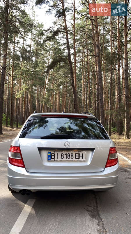 Универсал Mercedes-Benz C-Class 2009 в Полтаве