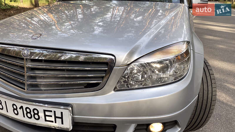 Универсал Mercedes-Benz C-Class 2009 в Полтаве