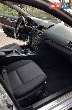 Универсал Mercedes-Benz C-Class 2009 в 