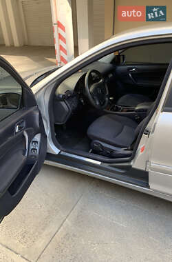 Седан Mercedes-Benz C-Class 2005 в 