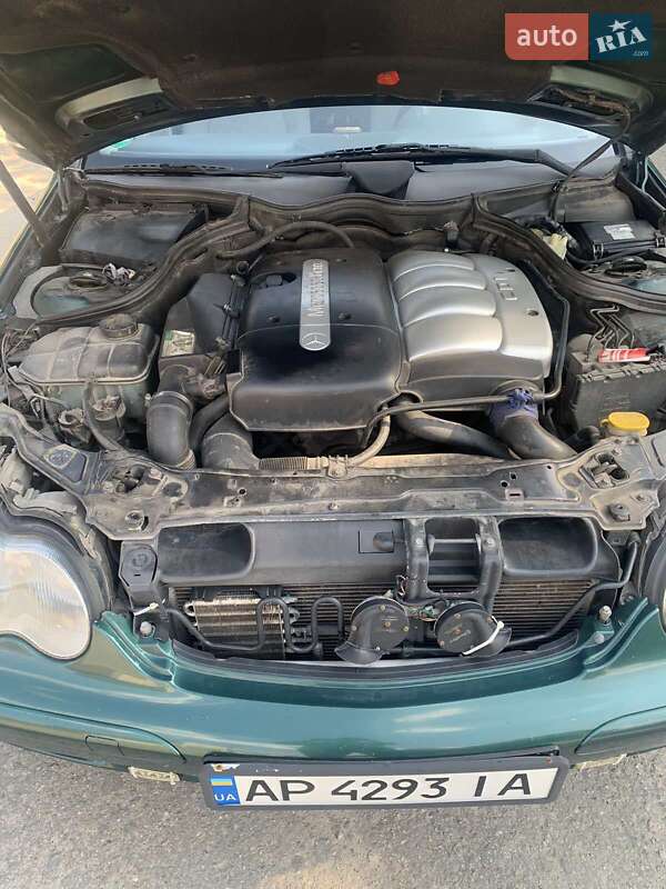 Седан Mercedes-Benz C-Class 2000 в Запорожье