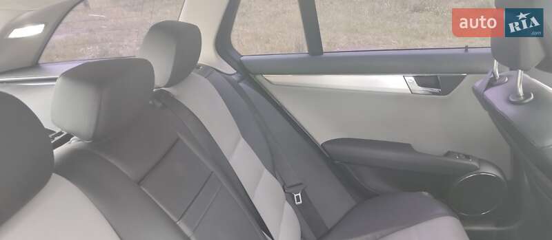 Универсал Mercedes-Benz C-Class 2008 в Луцке