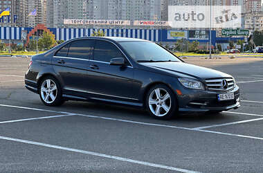 Седан Mercedes-Benz C-Class 2010 в 