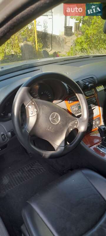 Универсал Mercedes-Benz C-Class 2002 в Умани