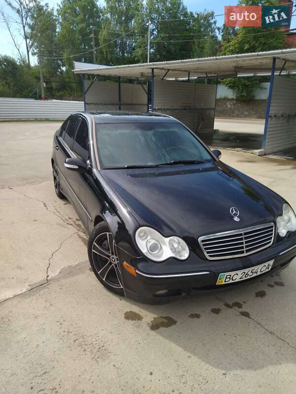 Седан Mercedes-Benz C-Class 2005 в Бориславі