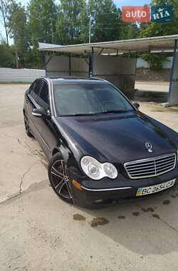 Седан Mercedes-Benz C-Class 2005 в 