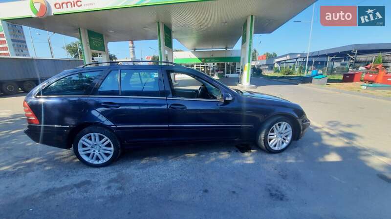 Универсал Mercedes-Benz C-Class 2002 в Одессе фото 2 Универсал Mercedes-Benz C-Class 2002 в Одессе
