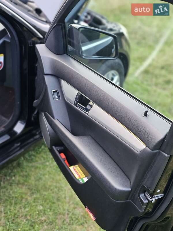 Універсал Mercedes-Benz C-Class 2009 в Ужгороді фото 22 Універсал Mercedes-Benz C-Class 2009 в Ужгороді