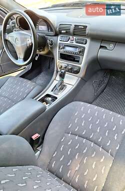 Купе Mercedes-Benz C-Class 2002 в 
