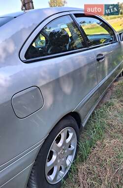Купе Mercedes-Benz C-Class 2002 в 
