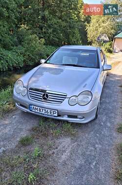 Купе Mercedes-Benz C-Class 2002 в 