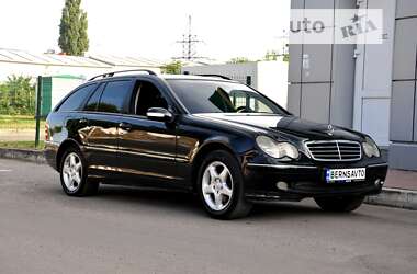Универсал Mercedes-Benz C-Class 2002 в Львове