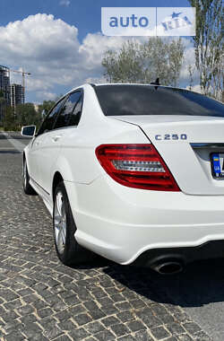 Седан Mercedes-Benz C-Class 2012 в 