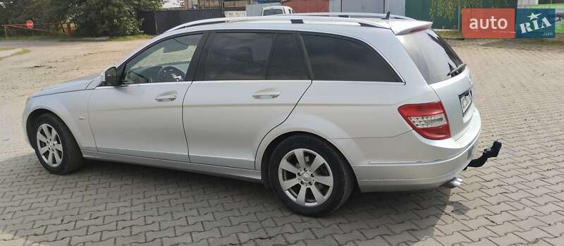 Универсал Mercedes-Benz C-Class 2008 в Луцке