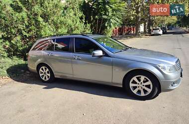 Mercedes-Benz C-Class 2010 Mercedes-Benz C-Class 2010