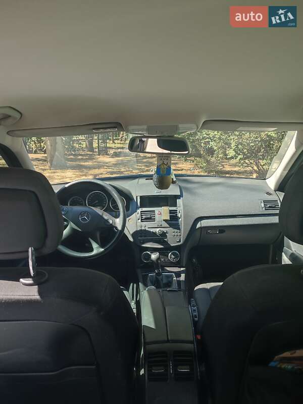 Универсал Mercedes-Benz C-Class 2010 в Одессе фото 4 Универсал Mercedes-Benz C-Class 2010 в Одессе