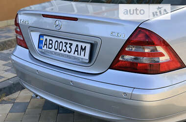 Седан Mercedes-Benz C-Class 2004 в 