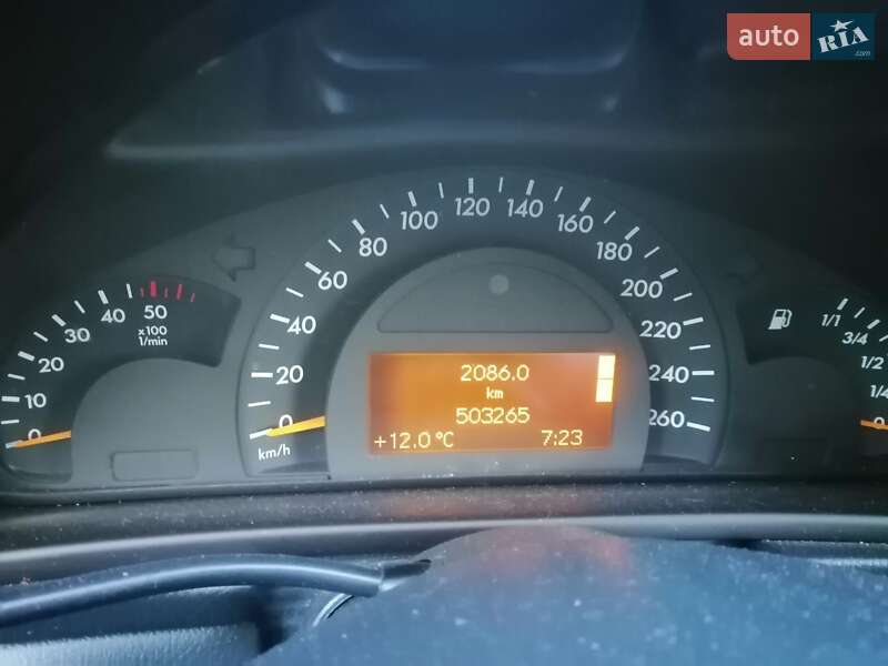Седан Mercedes-Benz C-Class 2003 в Борщеве