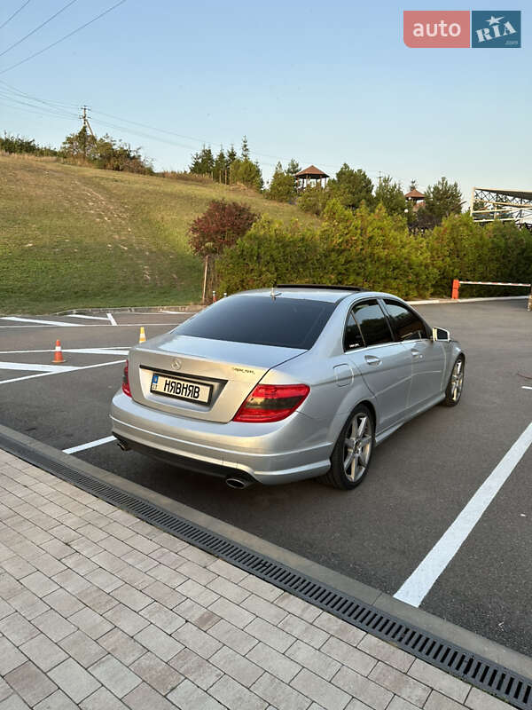Седан Mercedes-Benz C-Class 2011 в Одессе