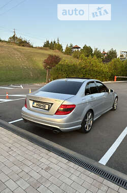 Седан Mercedes-Benz C-Class 2011 в Києві