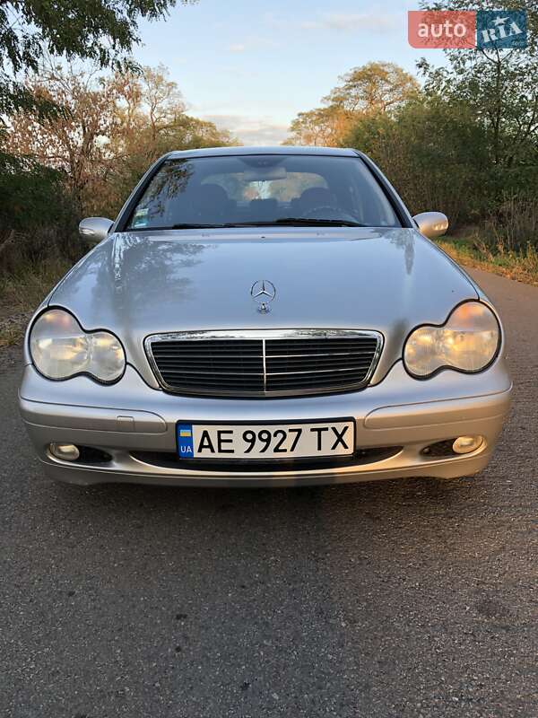 Седан Mercedes-Benz C-Class 2003 в Покровском