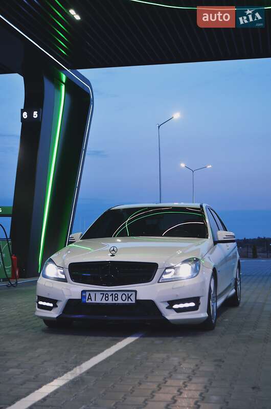 Седан Mercedes-Benz C-Class 2011 в Коростышеве фото 3 Седан Mercedes-Benz C-Class 2011 в Коростышеве