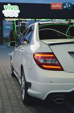 Седан Mercedes-Benz C-Class 2011 в 