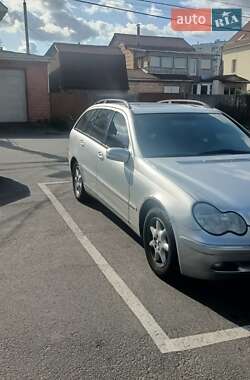 Універсал Mercedes-Benz C-Class 2002 в 