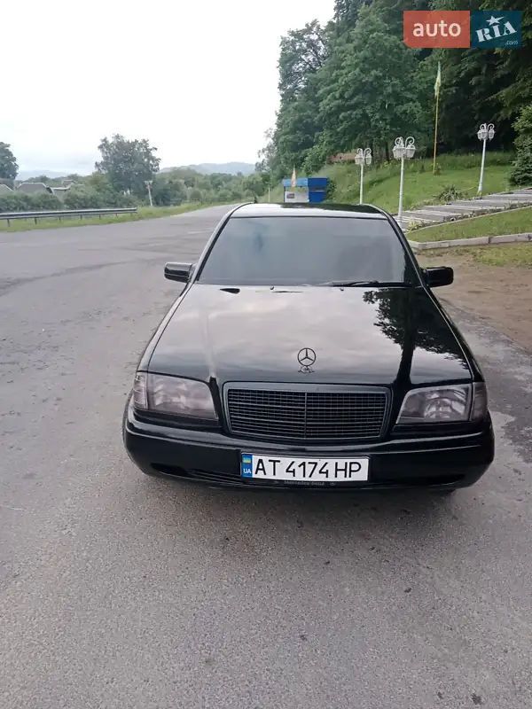 Mercedes-Benz C-Class 1995
