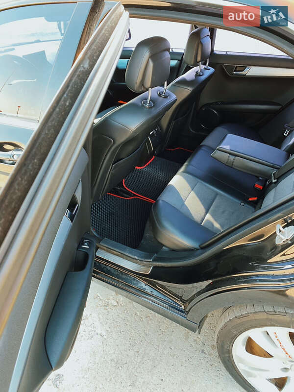 Седан Mercedes-Benz C-Class 2007 в Монастырище