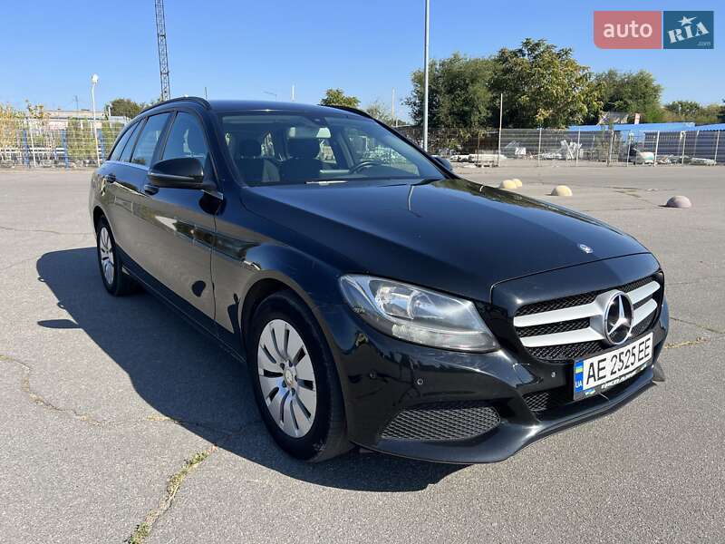 Універсал Mercedes-Benz C-Class 2016 в Дніпрі