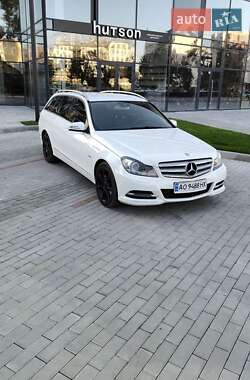 Універсал Mercedes-Benz C-Class 2013 в Ужгороді