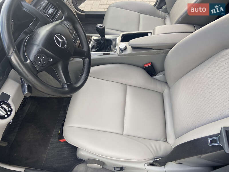 Седан Mercedes-Benz C-Class 2007 в Надвірній фото 18 Седан Mercedes-Benz C-Class 2007 в Надвірній