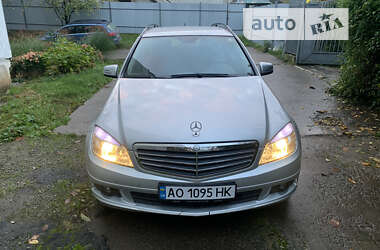 Універсал Mercedes-Benz C-Class 2010 в Мукачевому