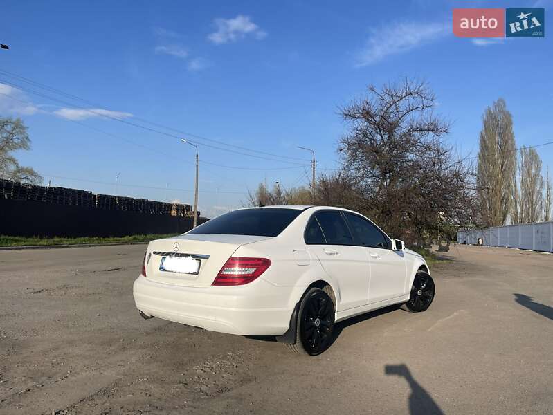 Седан Mercedes-Benz C-Class 2013 в Киеве