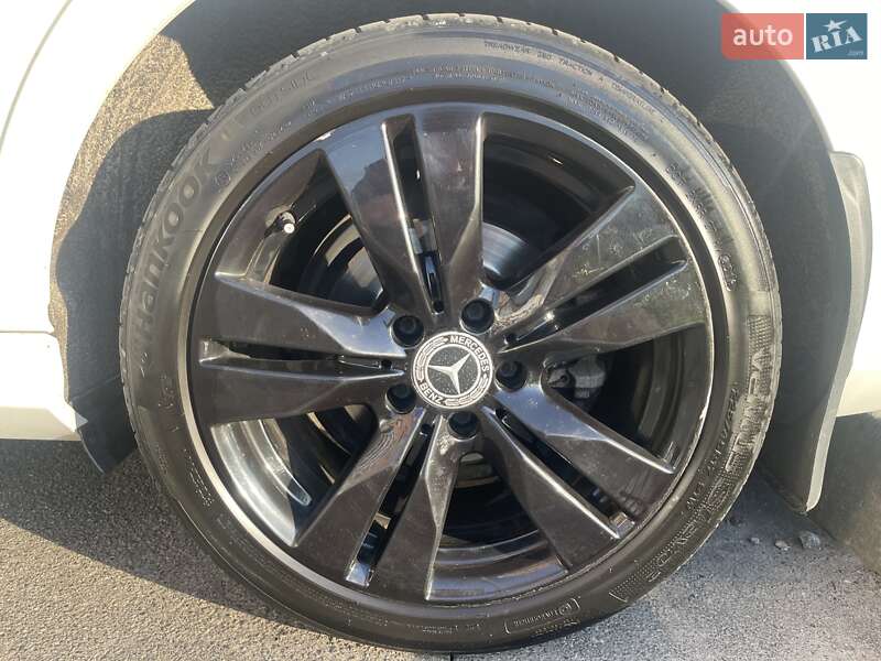 Седан Mercedes-Benz C-Class 2013 в Киеве