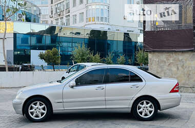 Седан Mercedes-Benz C-Class 2001 в 