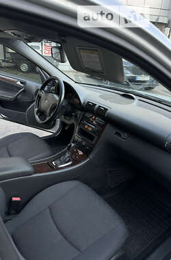 Седан Mercedes-Benz C-Class 2001 в 