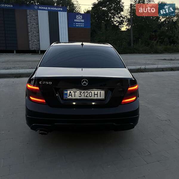 Седан Mercedes-Benz C-Class 2012 в Ивано-Франковске