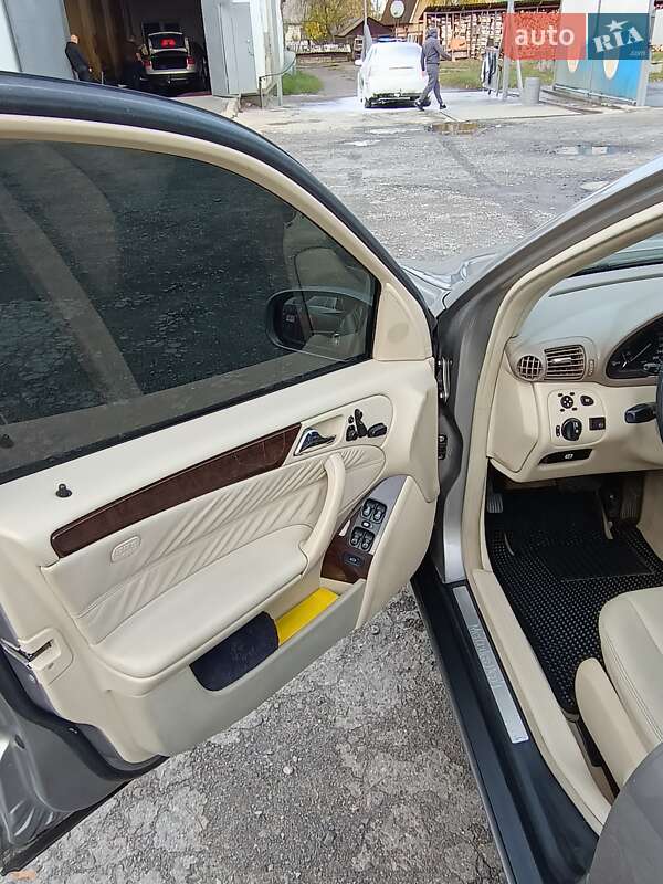 Седан Mercedes-Benz C-Class 2005 в Рокитному