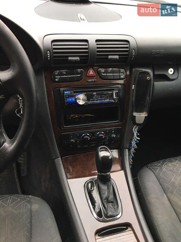 Седан Mercedes-Benz C-Class 2003 в Ковеле