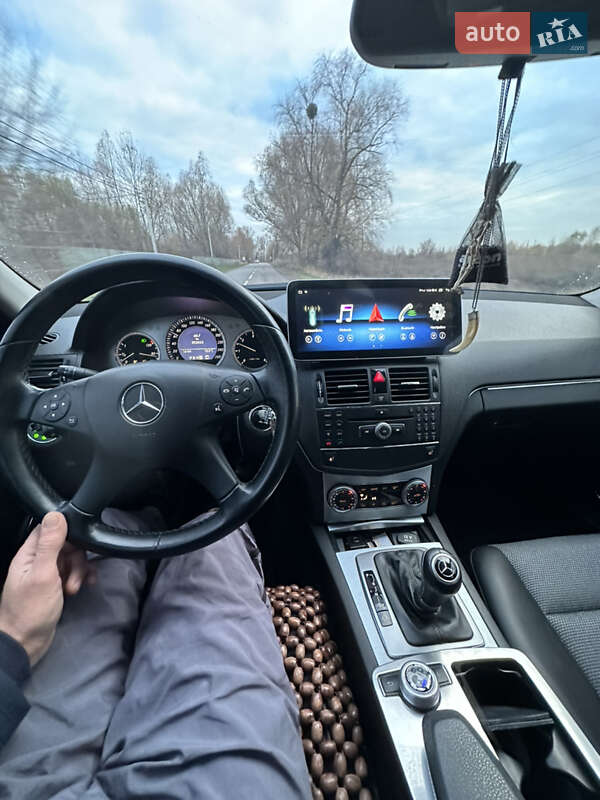Универсал Mercedes-Benz C-Class 2008 в Киеве