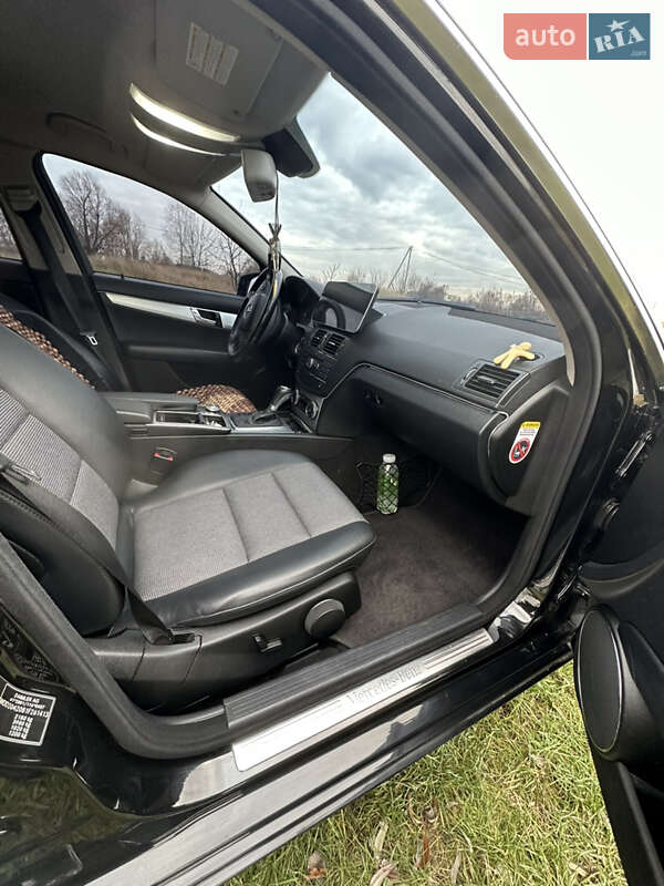 Универсал Mercedes-Benz C-Class 2008 в Киеве