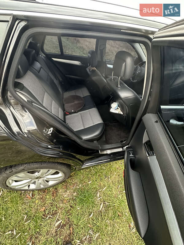 Универсал Mercedes-Benz C-Class 2008 в Киеве