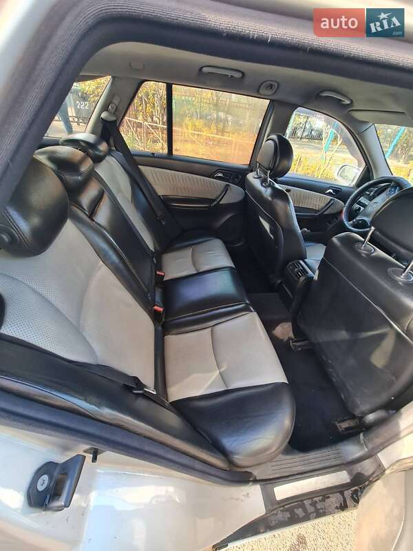 Универсал Mercedes-Benz C-Class 2002 в Киеве