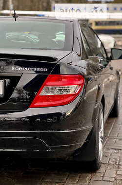 Седан Mercedes-Benz C-Class 2008 в 